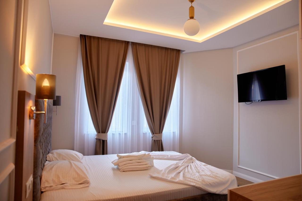 Amico Hotel Приштина Екстер'єр фото