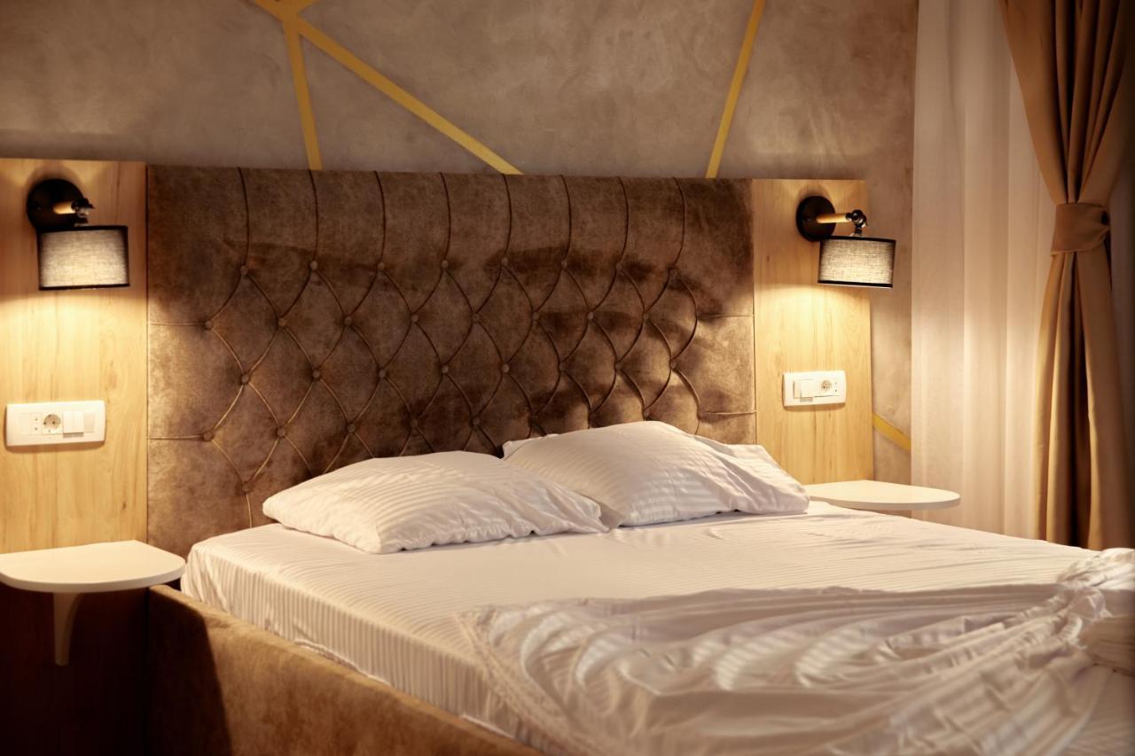 Amico Hotel Приштина Екстер'єр фото