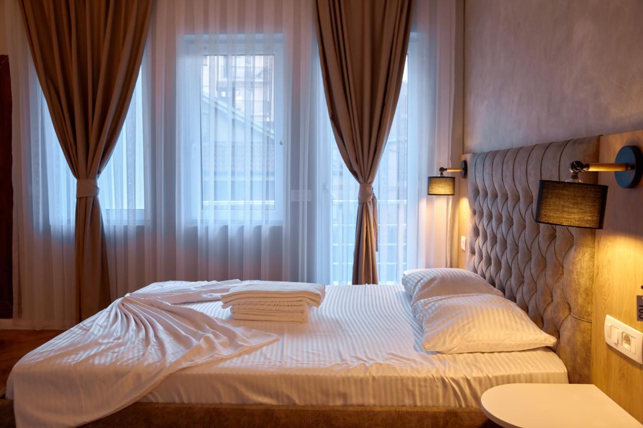 Amico Hotel Приштина Екстер'єр фото