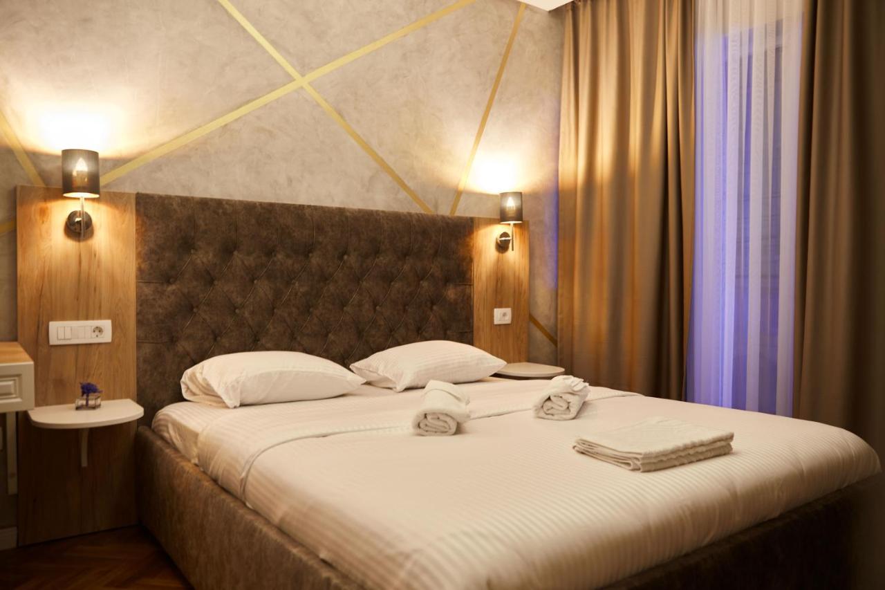 Amico Hotel Приштина Екстер'єр фото