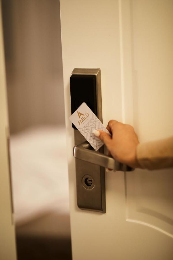 Amico Hotel Приштина Екстер'єр фото